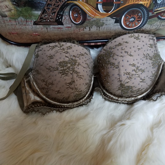 Victoria's Secret Dream Angel's Bra - Picture 2 of 3